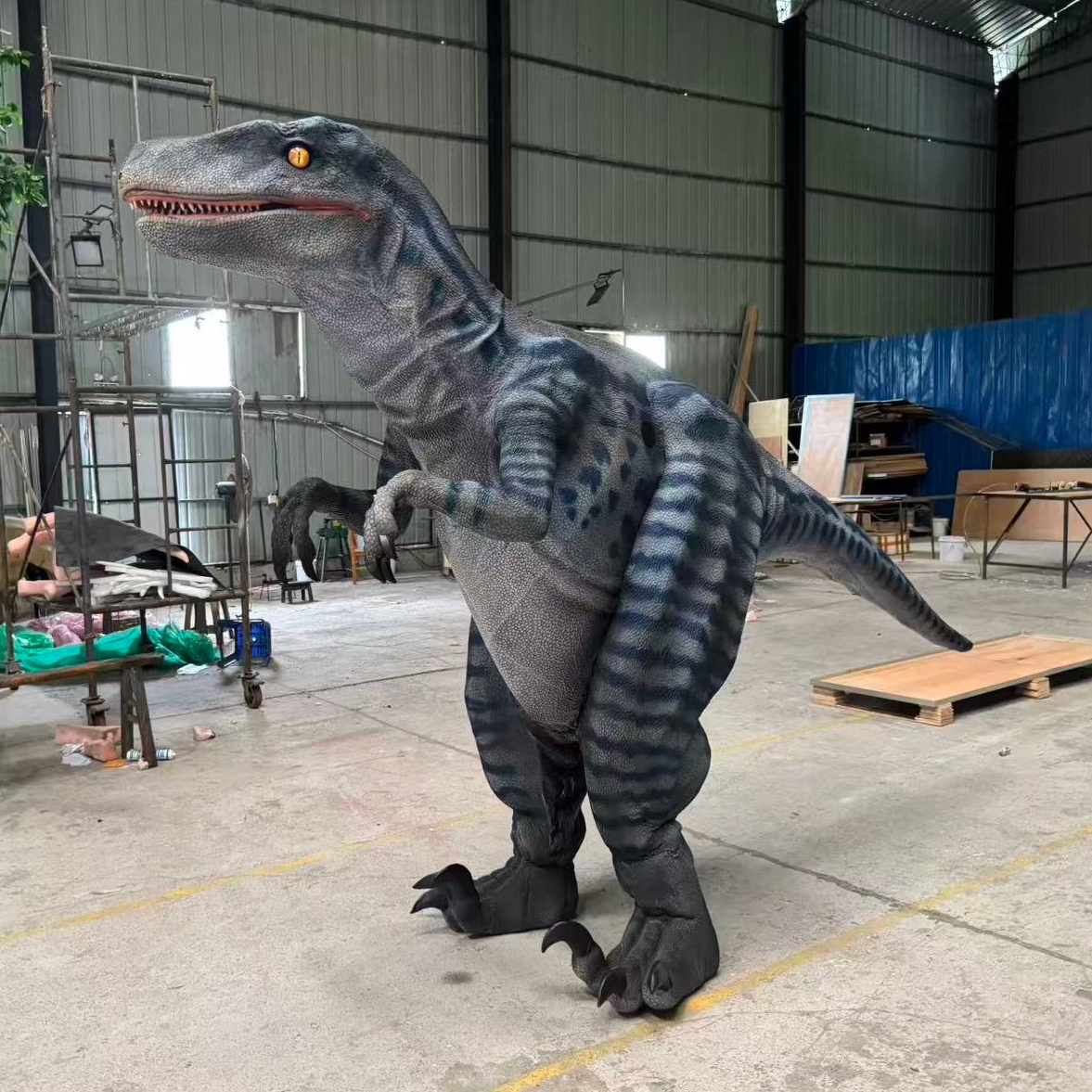 Hot Sale High Quality Realistic Performance Walking Dinosaur Velociraptor Costume