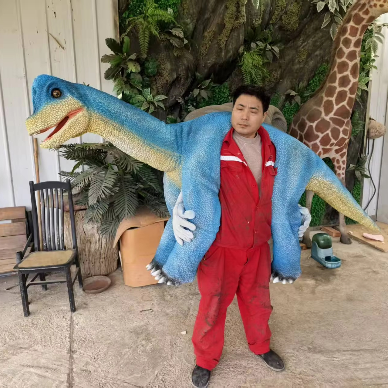 Realistic Brachiosaurus Shoulder Puppet Dinosaur Hand Puppet for Shows Events and Theme Parks