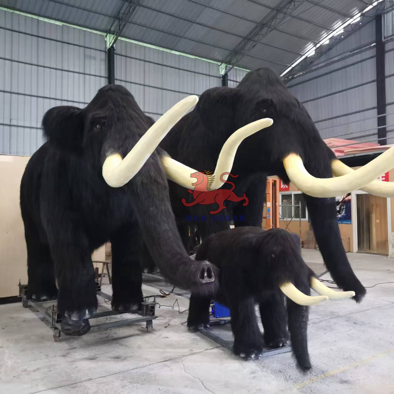 Theme Park High Quality Realistic Animatronic Mammoth Family Animal