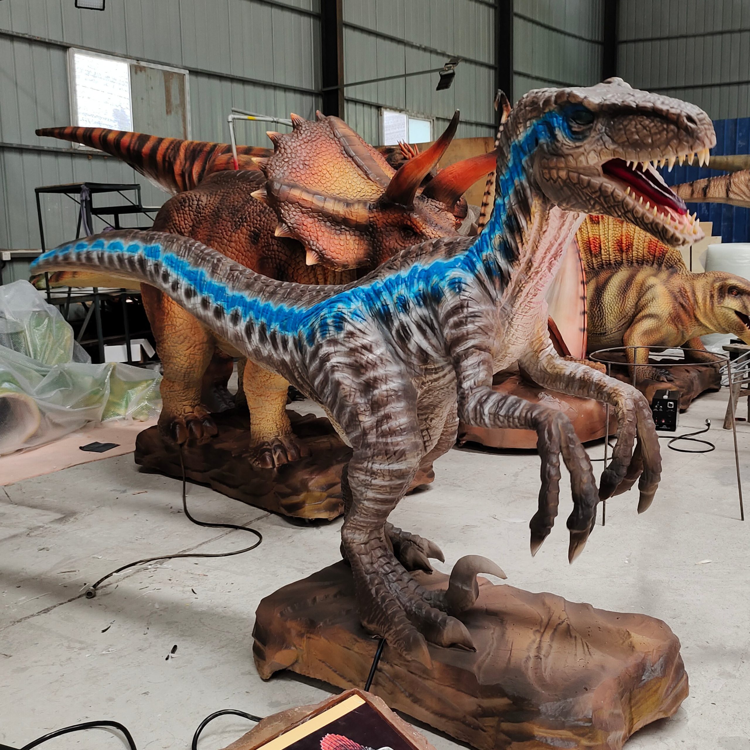 Dino Park High Quality Realistic Animatronic Velociraptor Dinosaur Model