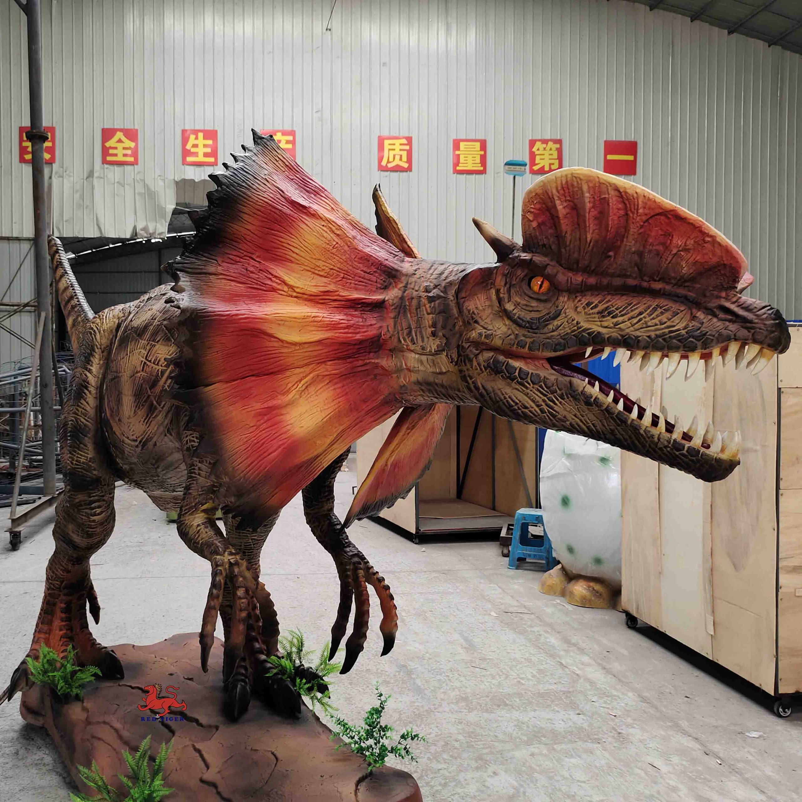 Animatronic Dinosaur Dilophosaurus Model Sculpture of Playground Decoration