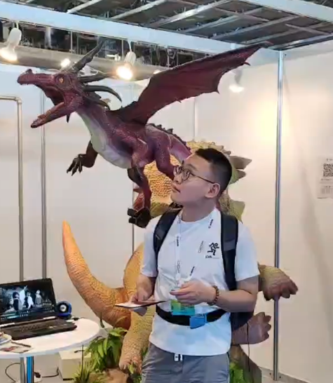 MINI Animatron Dinosaur on Backpack