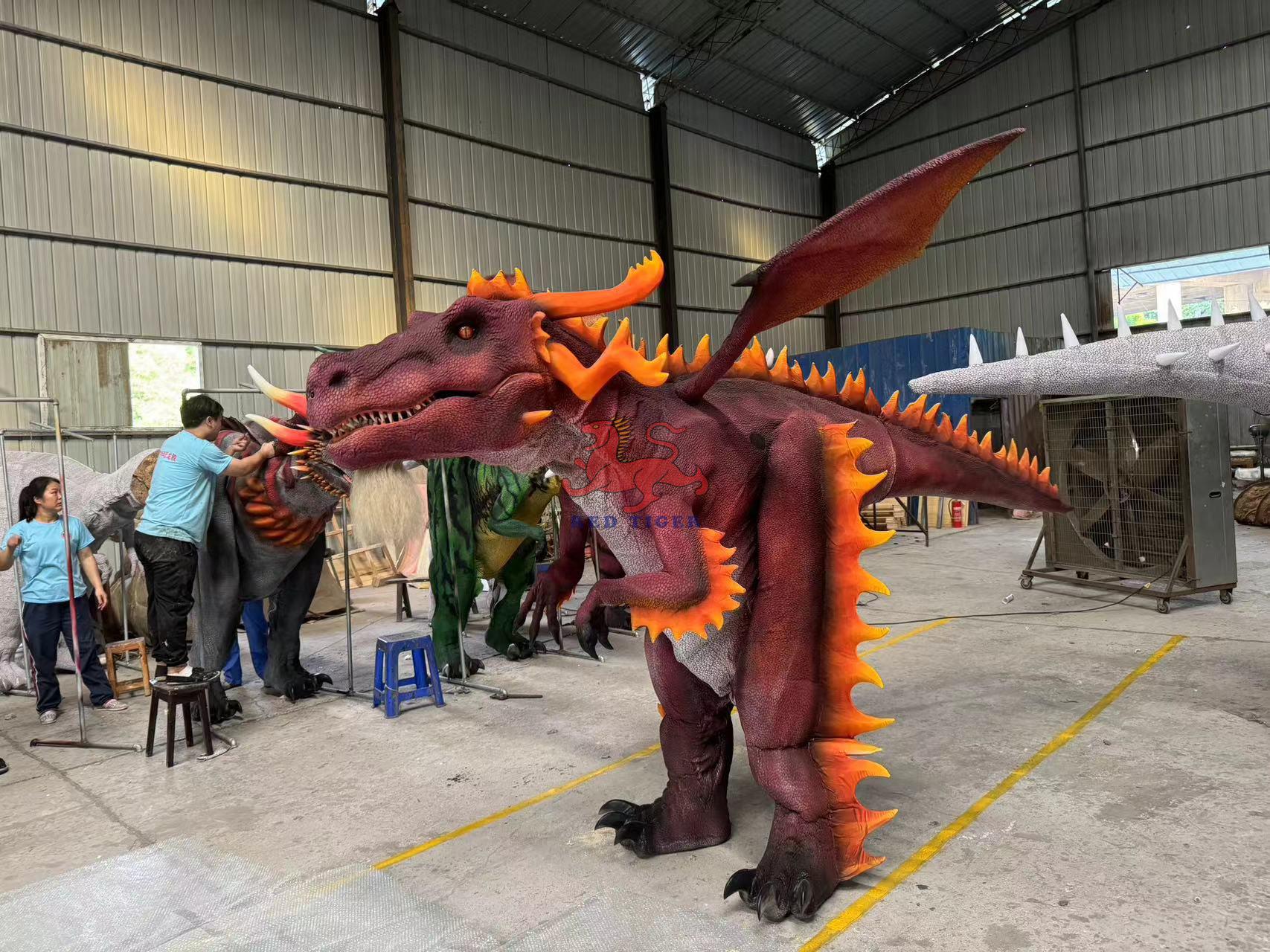Hidden Legs High Quality Realistic Animatronic Walking Dragon Dinosaur Costume