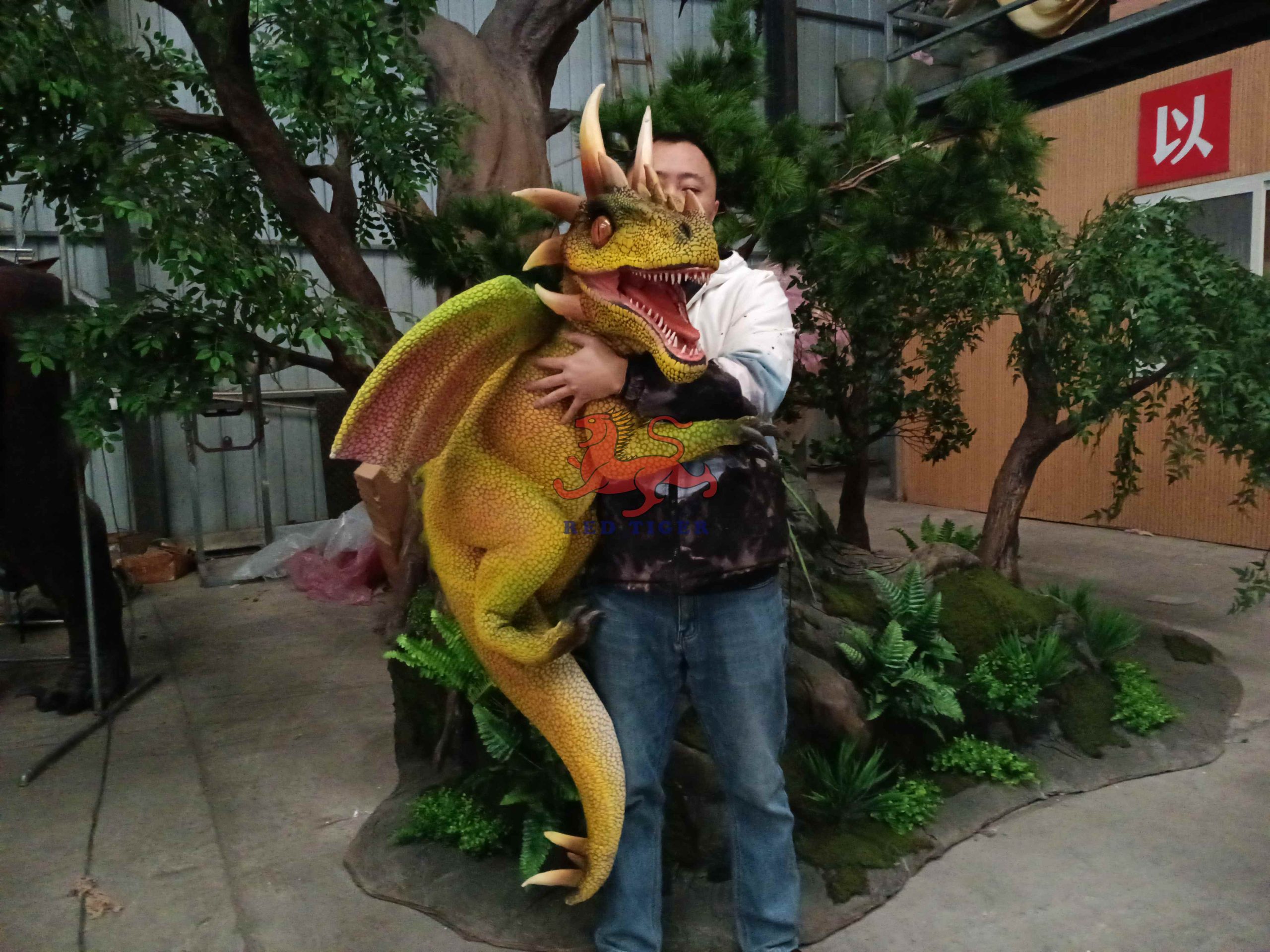 Theme Park Products Robotic Animatronics Realistic Baby Dragon Dinosaur Puppet for Sale