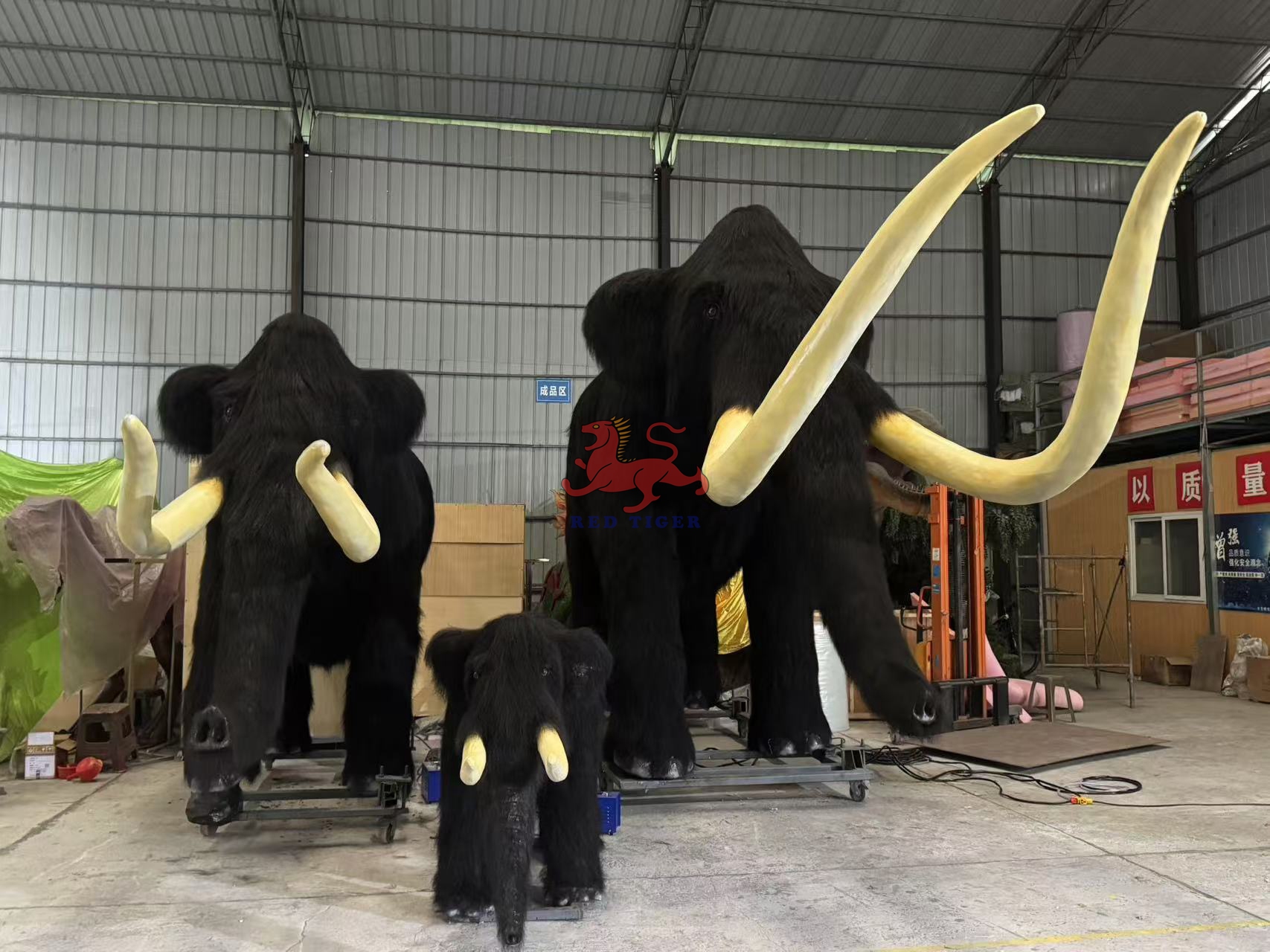 Theme Park High Quality Realistic Animatronic Mammoth Family Animal