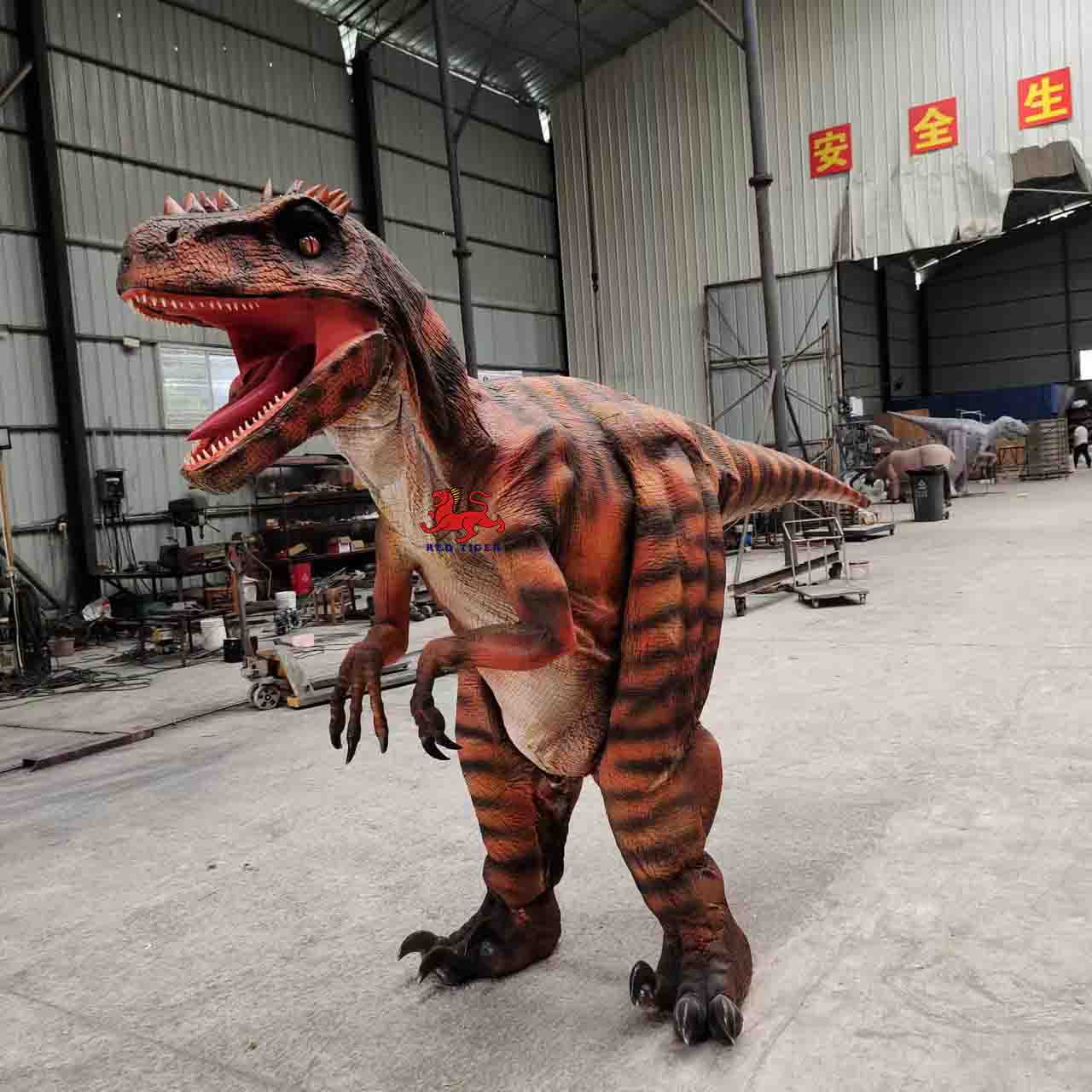 High Quality Realistic Walking Dinosaur Raptor Costume for Theme Park & Amusement Park