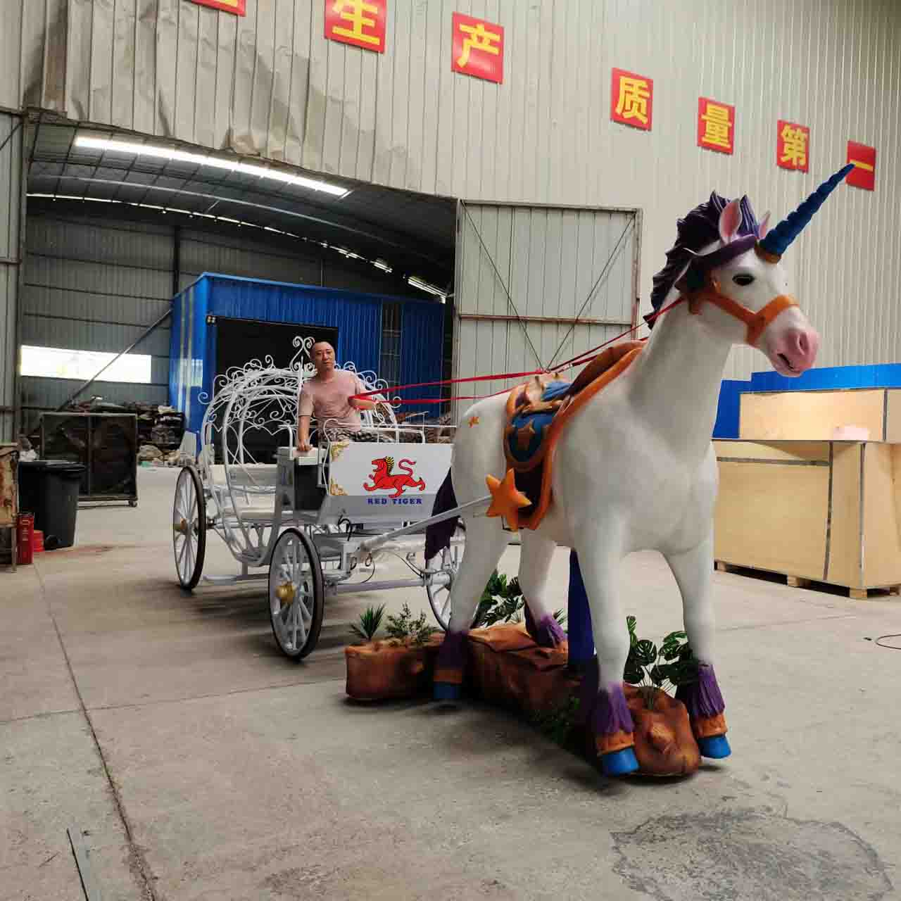 Royal Unicorn Landau Carriage European Black Horse Carriage Tourist Carriages Manufacturer Manufacturers