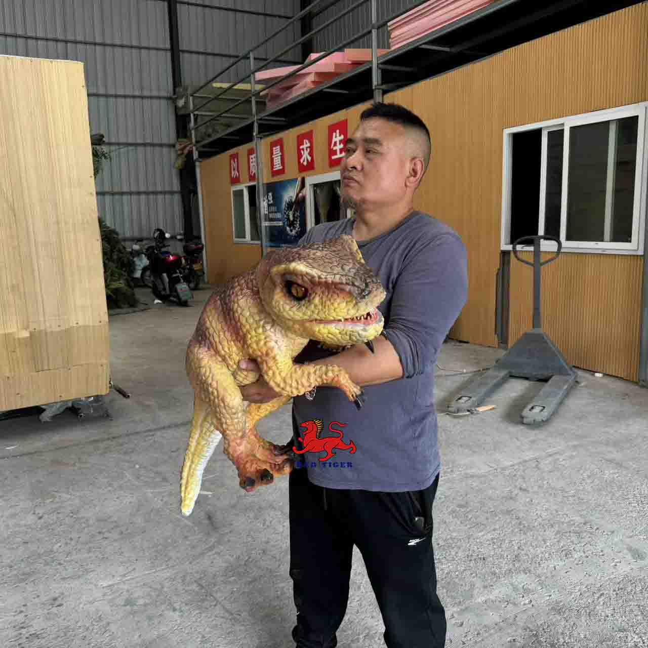 Small Animatronic Dinosaurs Hand Puppet Realistic Hand Baby Puppet