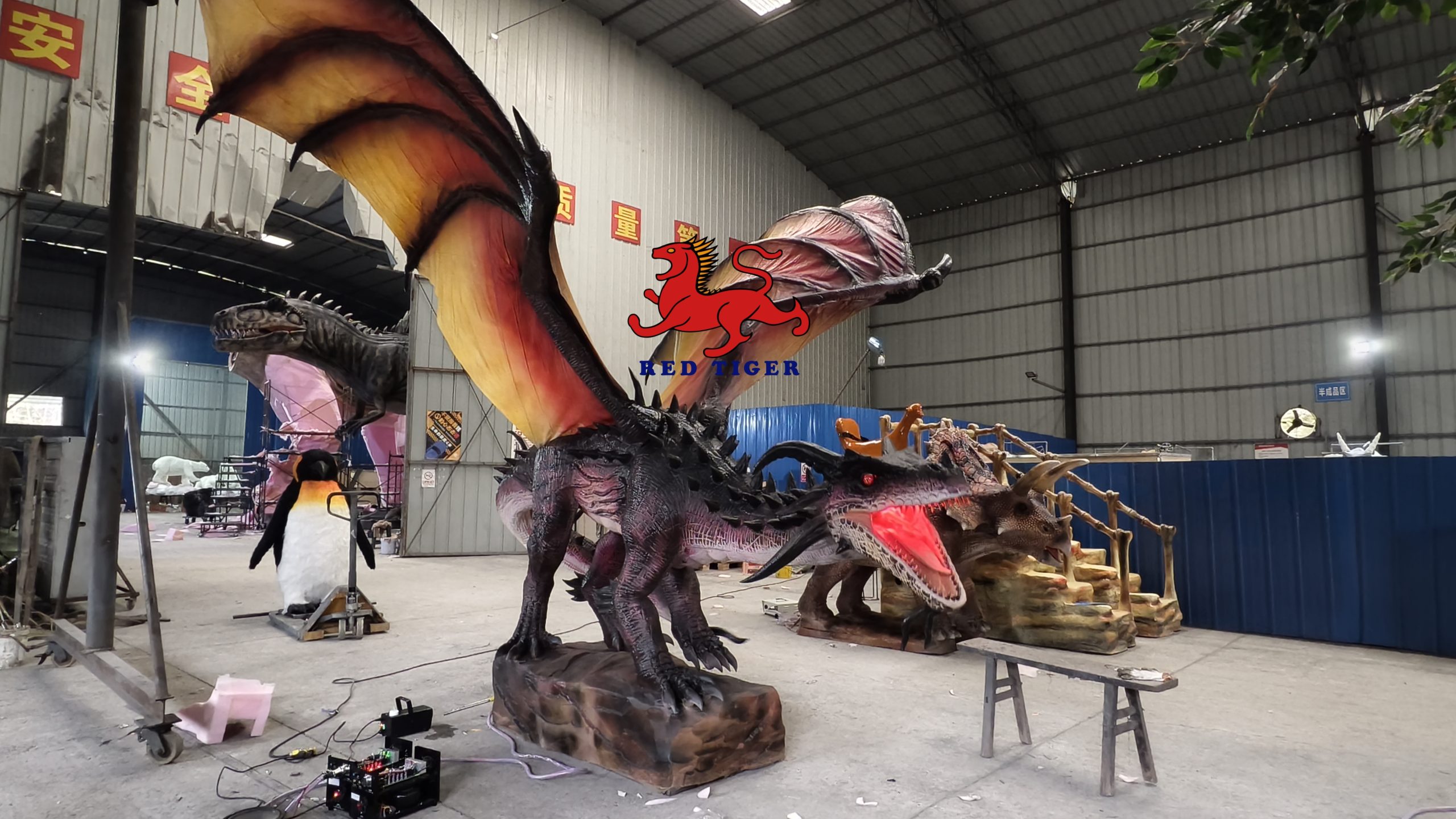 Amazing Animatronic Fly Dragon Simulation Model
