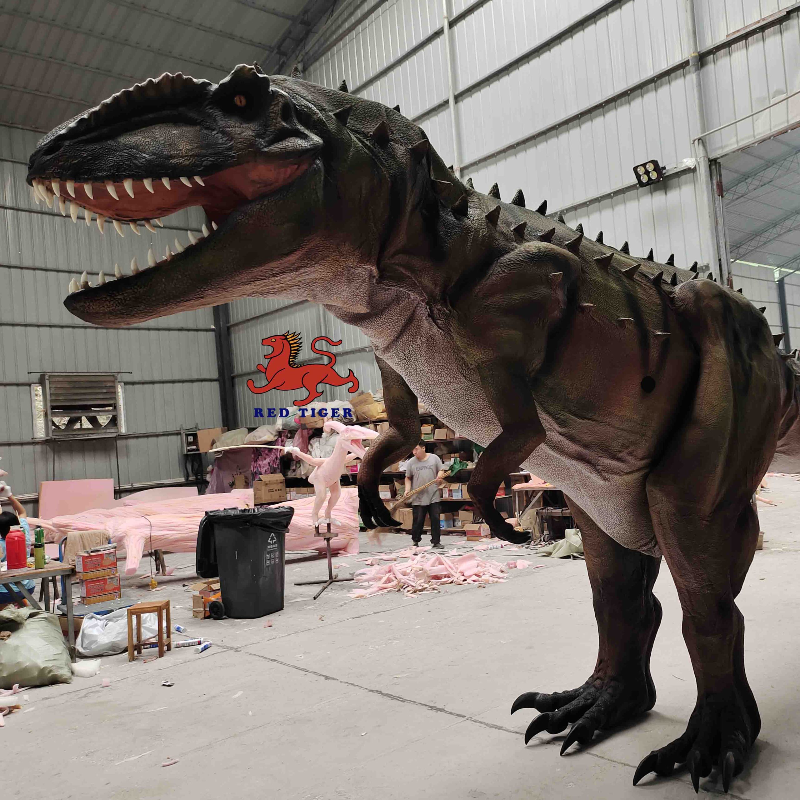 Realistic  8 Meters Long  Animatronic Dinosaur Costume