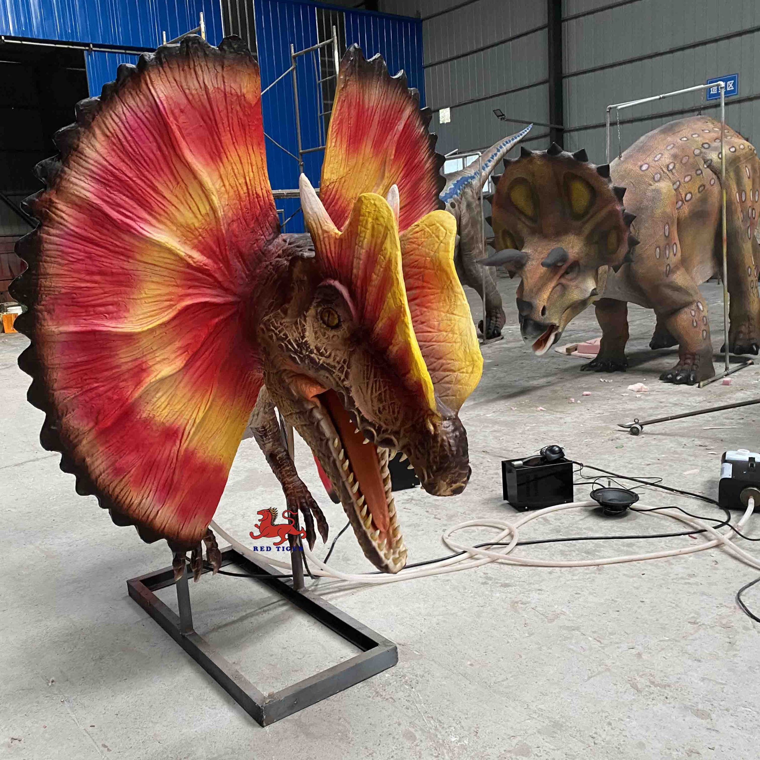 Animatronic Realistic  Wall-mounted Dilophosaur Head Model Statues