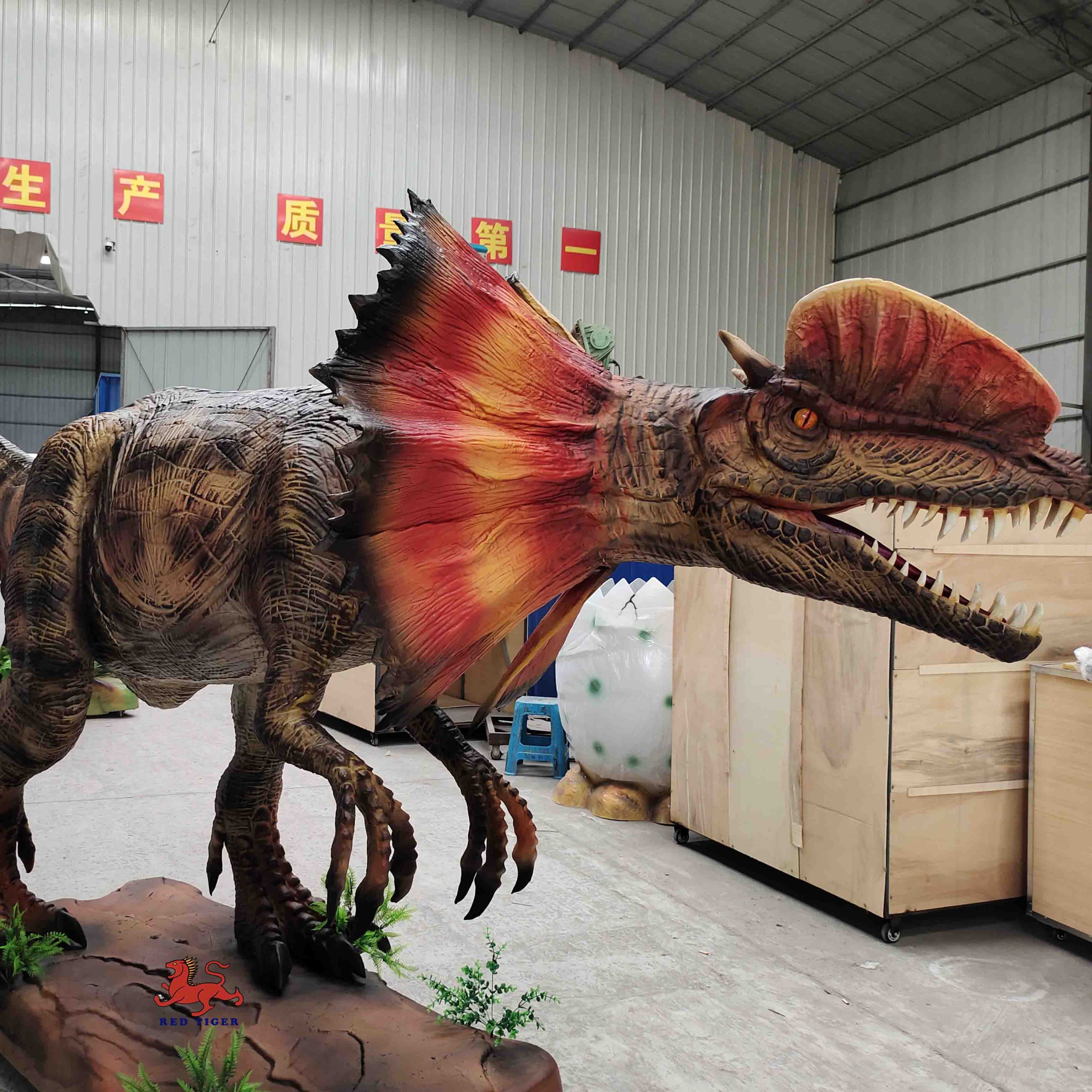 Animatronic Dinosaur Dilophosaurus Model Sculpture of Playground Decoration