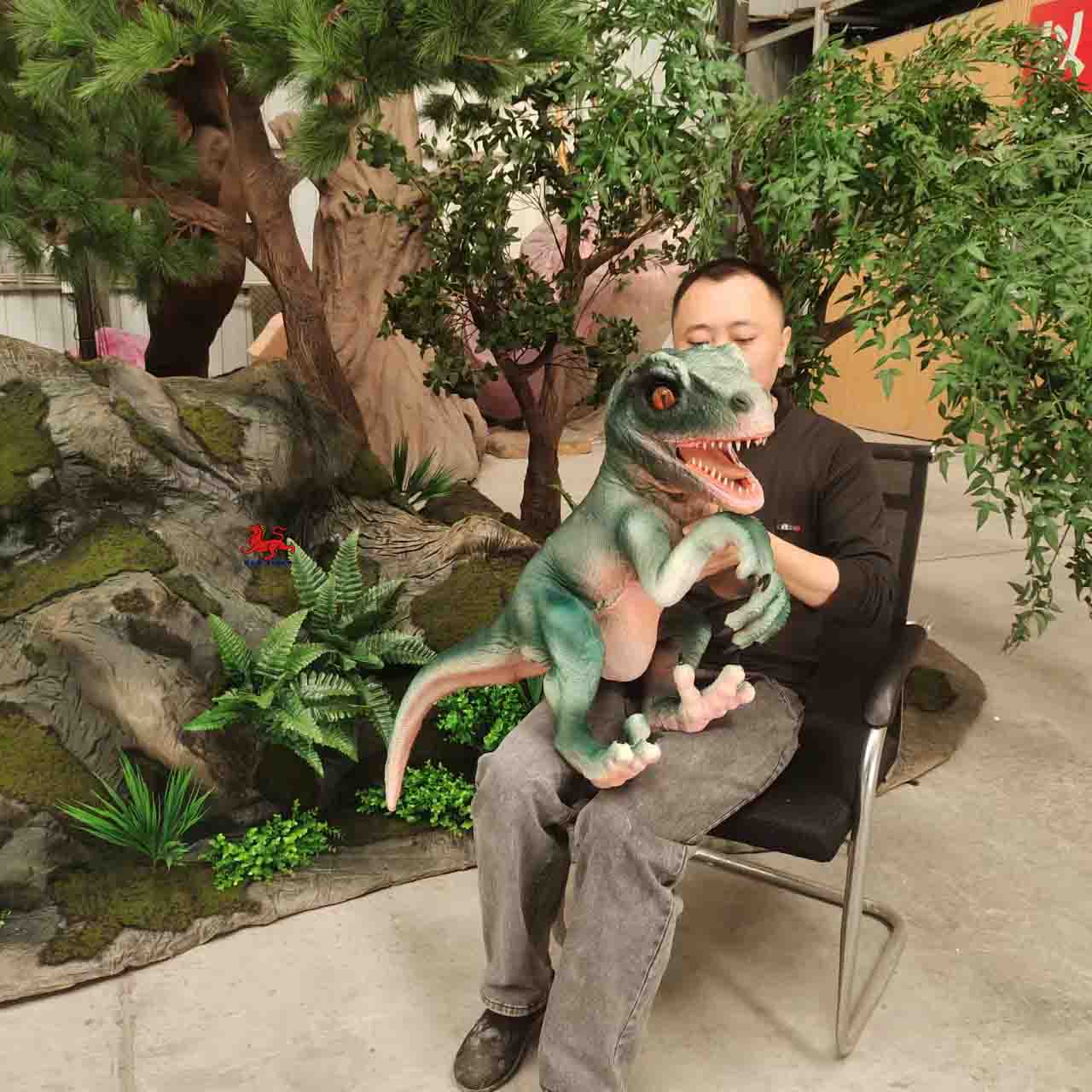 Simulation Dinosaur Hand Baby Puppet for Sale