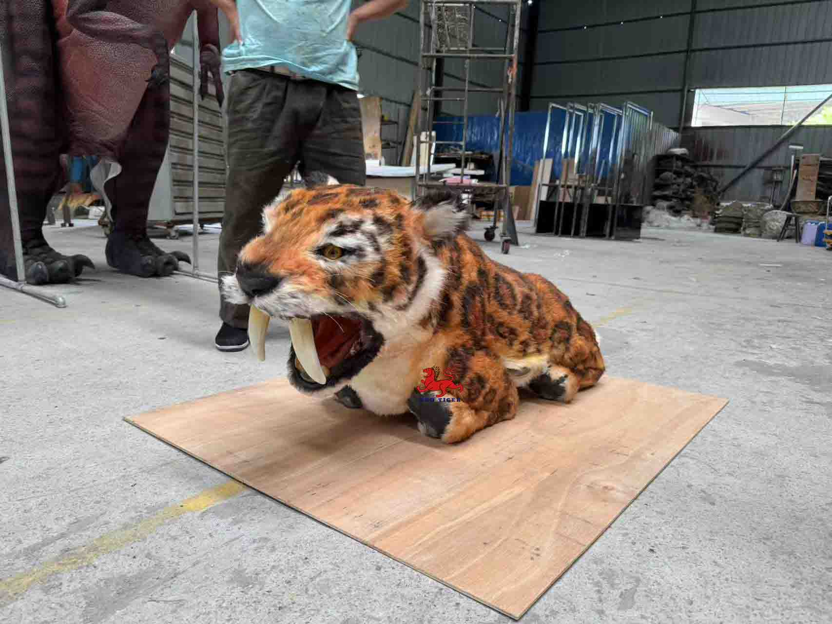 New Realistic Animatronic Remote Control Walking Robot Animal Tiger Robot Dog