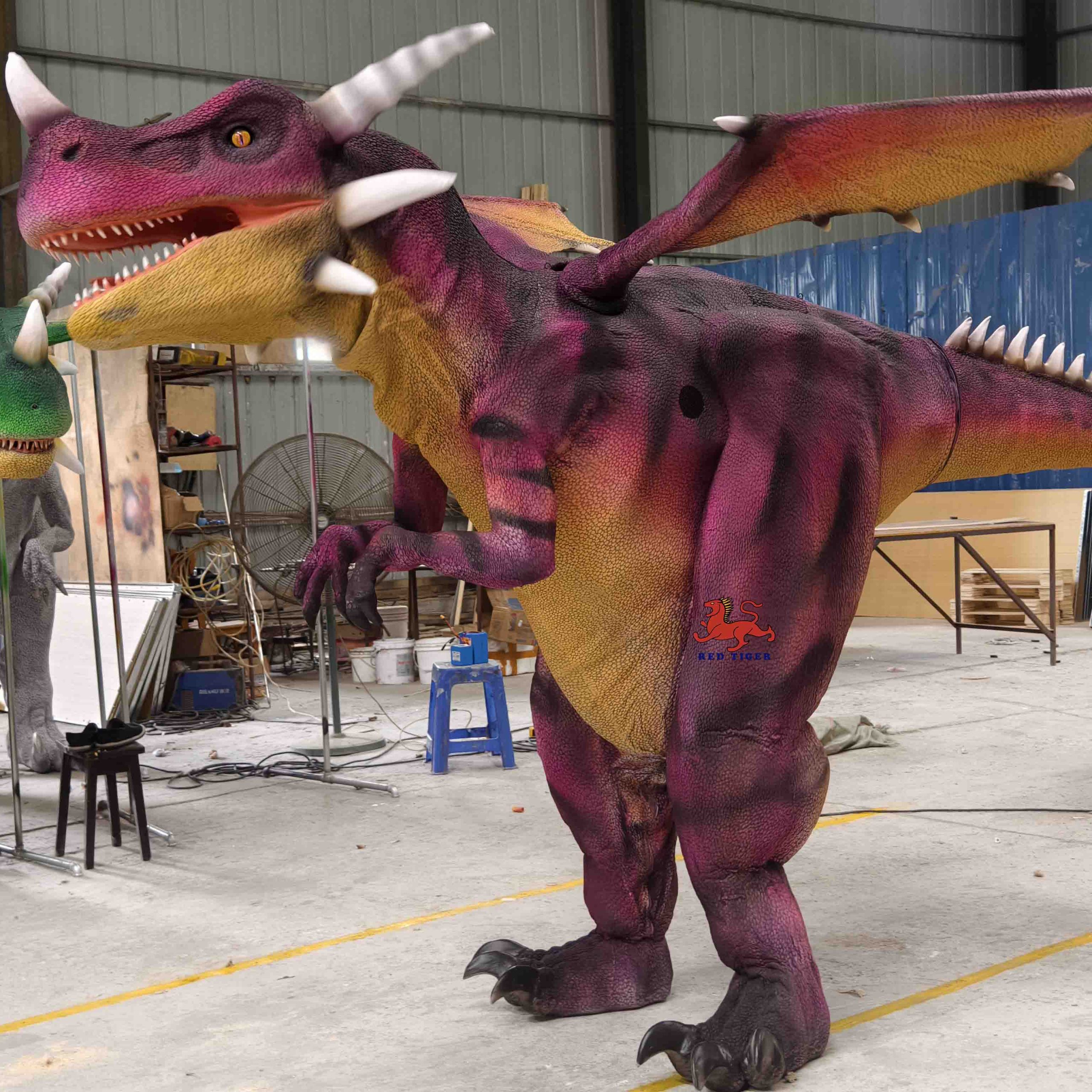 High Quality Realistic Walking Dinosaur Dragon Costume for Theme Park & Amusement Park