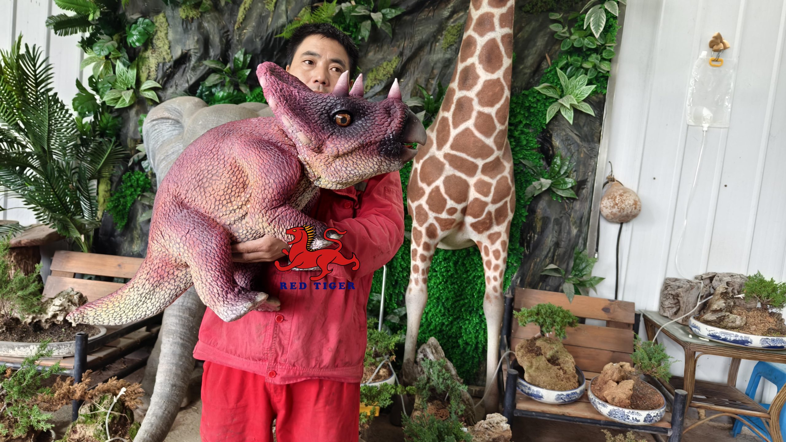 Realistic Triceratop and Velociraptor Animatronic Dinosaur Hand Puppet Kids' Model Props Baby Dinosaur Puppet