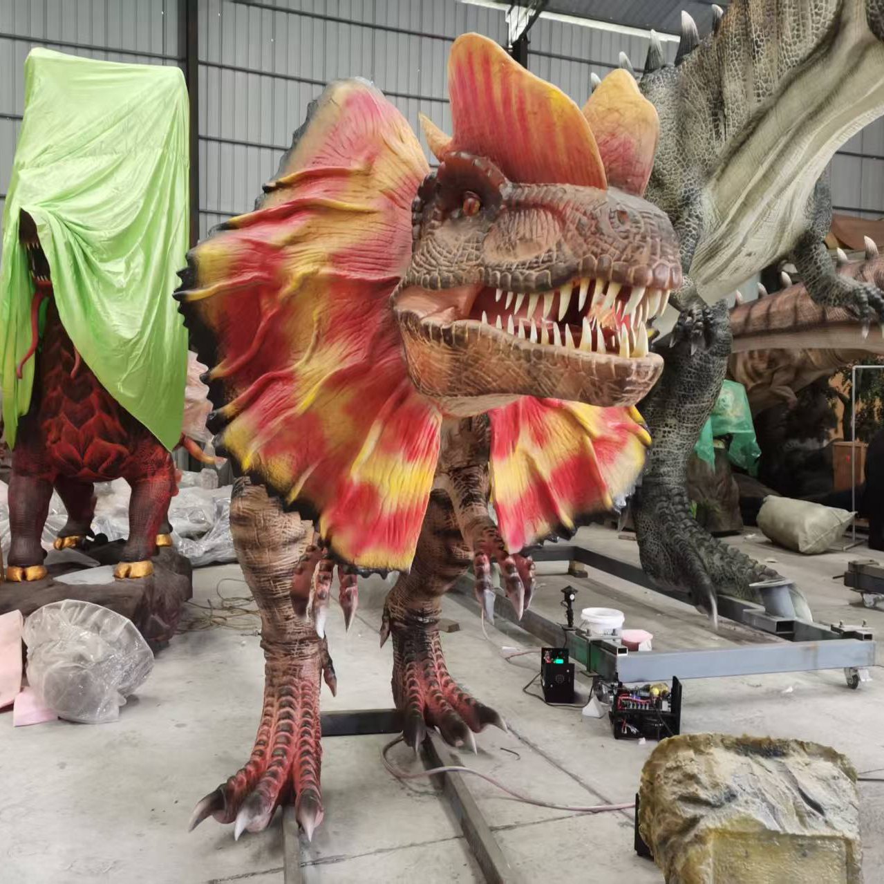 Dino Park High Quality Realistic Animatronic Dilophosaurus Dinosaur Model