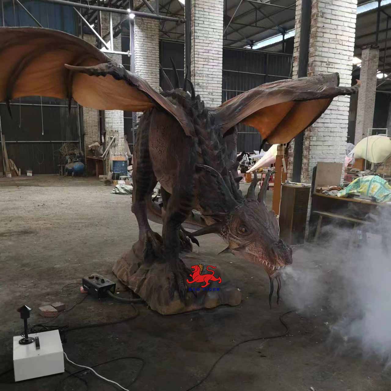 Animatronic Realistic Western Dragon Model with wings