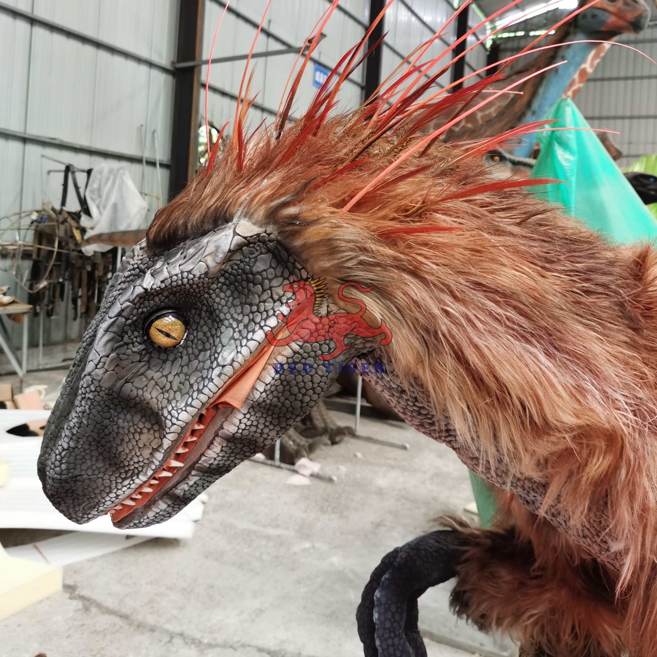 Theme Park Animatronics Realistic Shoulder Dinosaur Puppet Deinonychus for Sale