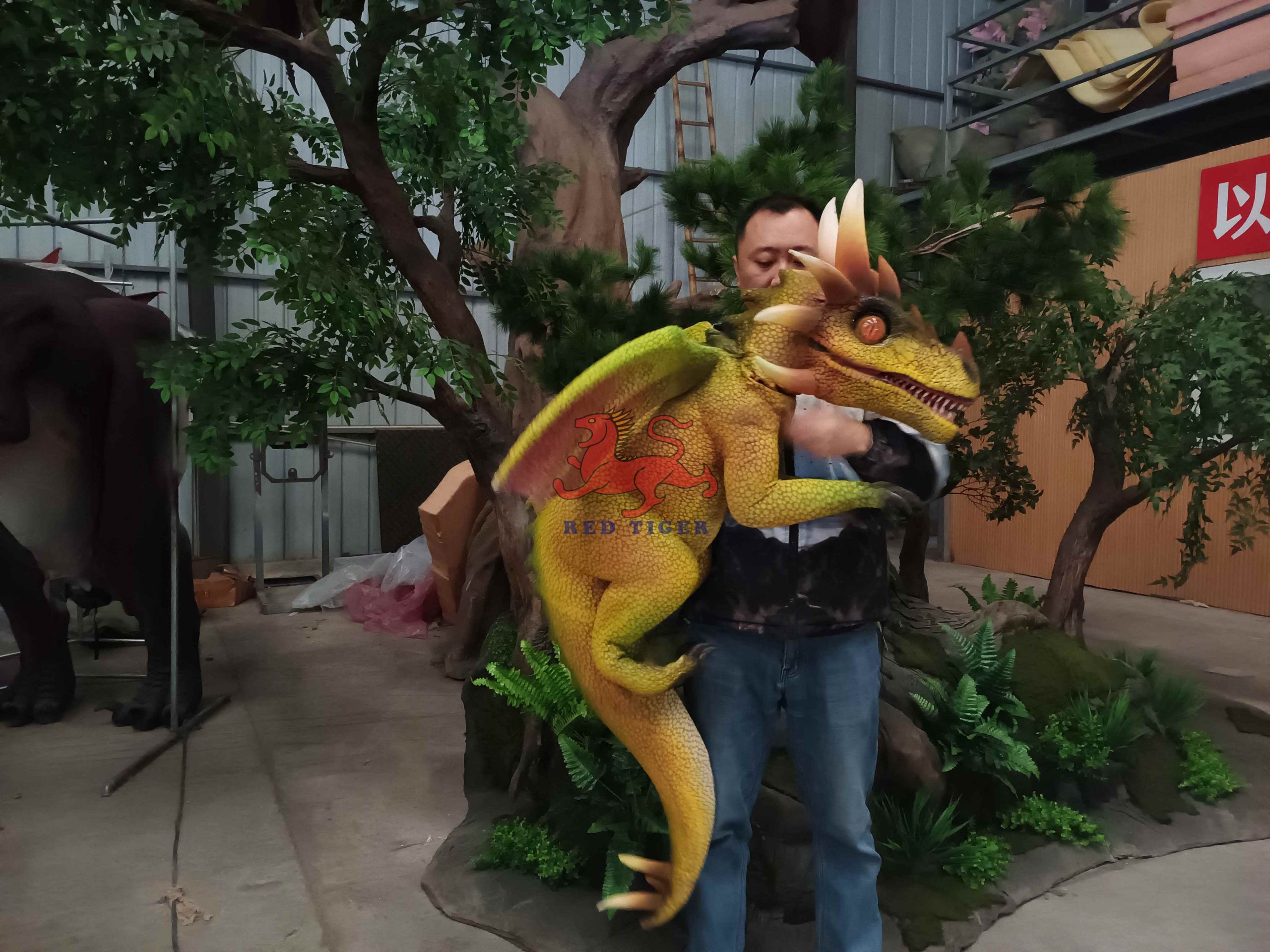 Theme Park Products Robotic Animatronics Realistic Baby Dragon Dinosaur Puppet for Sale