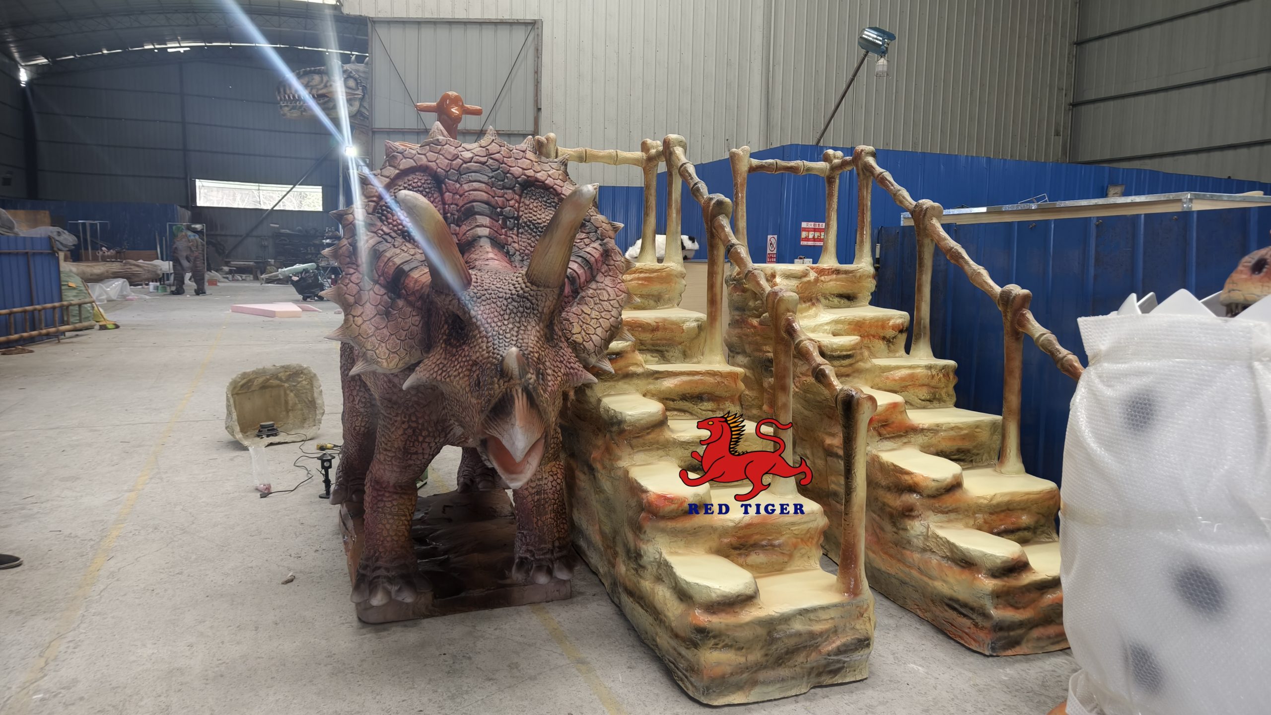 Animatronic Dinosaur Triceratops Ride-On for Amusement Parks