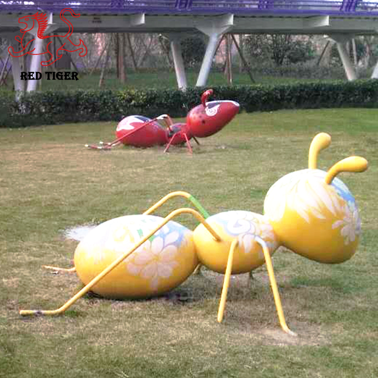 Lifesize Outdoor Cartoon Animal Fiberglass Sculpture