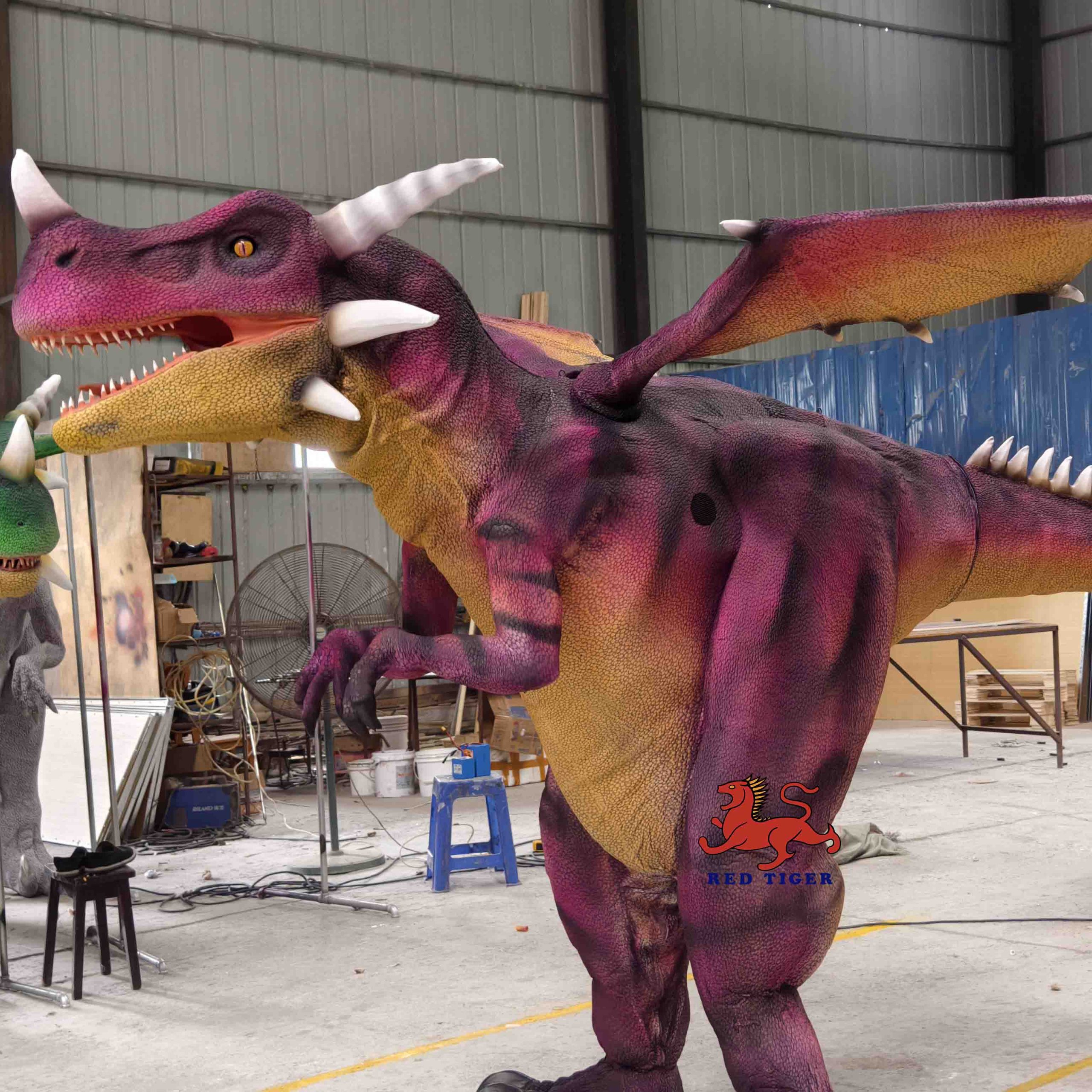 High Quality Realistic Walking Dinosaur Dragon Costume for Theme Park & Amusement Park