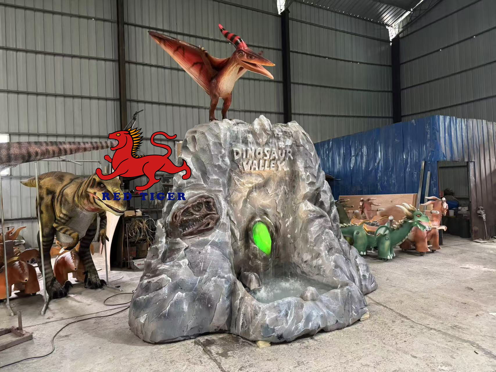 Jurassic Park Simulation Model Rockery  with Pterosaur for Sale