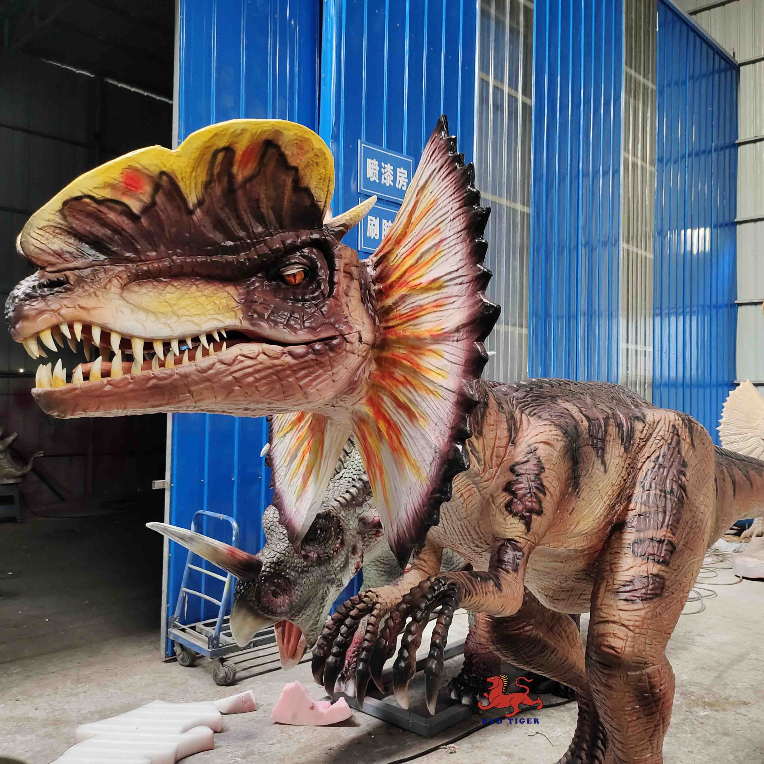 Animatronic Dinosaur Dilophosaurus Model Sculpture of Playground Decoration