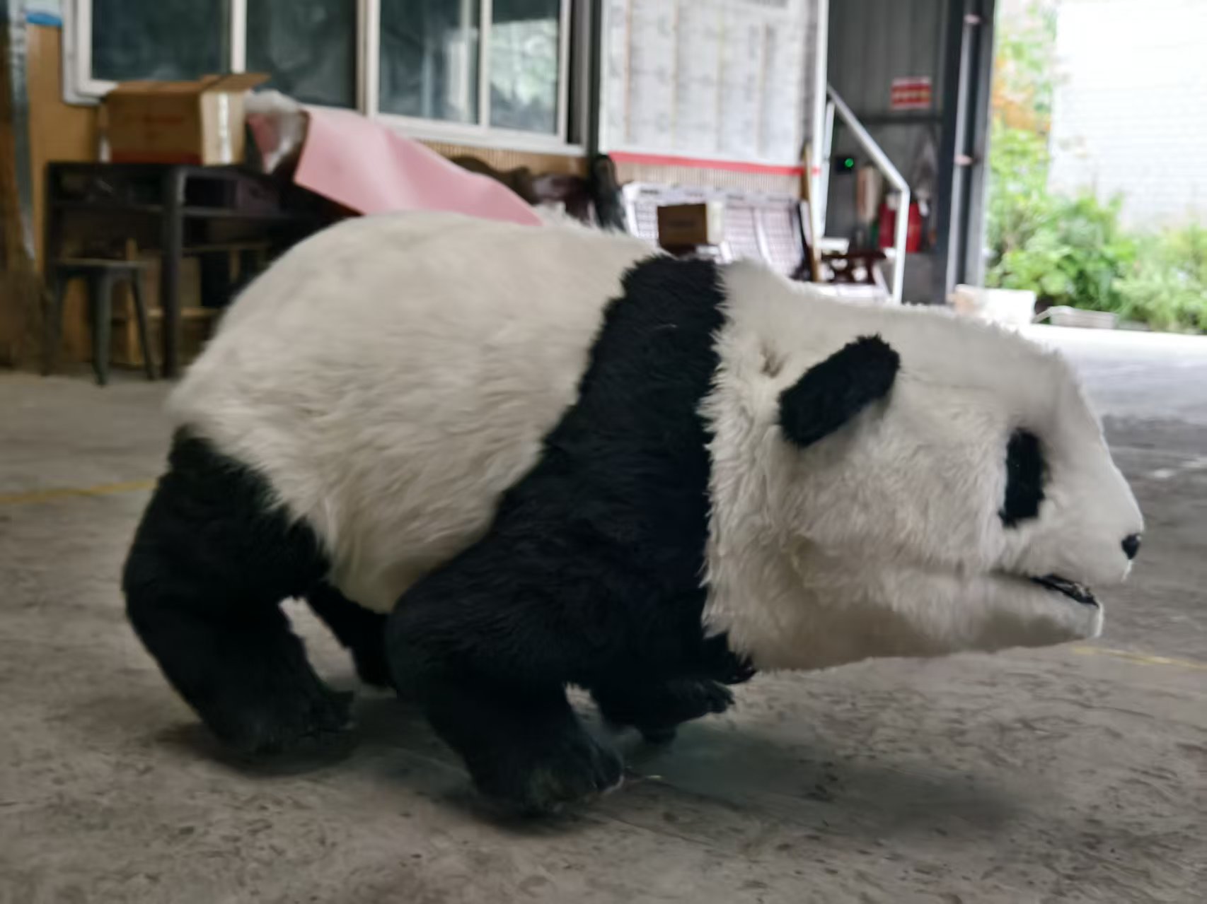 New Hot Sale Realistic Animatronic Panda Remote Control Walking Robot Animal Panda Robot Dog