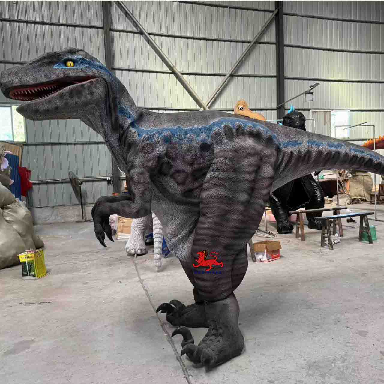 High Quality Realistic Walking Dinosaur Raptor Costume for Theme Park & Amusement Park