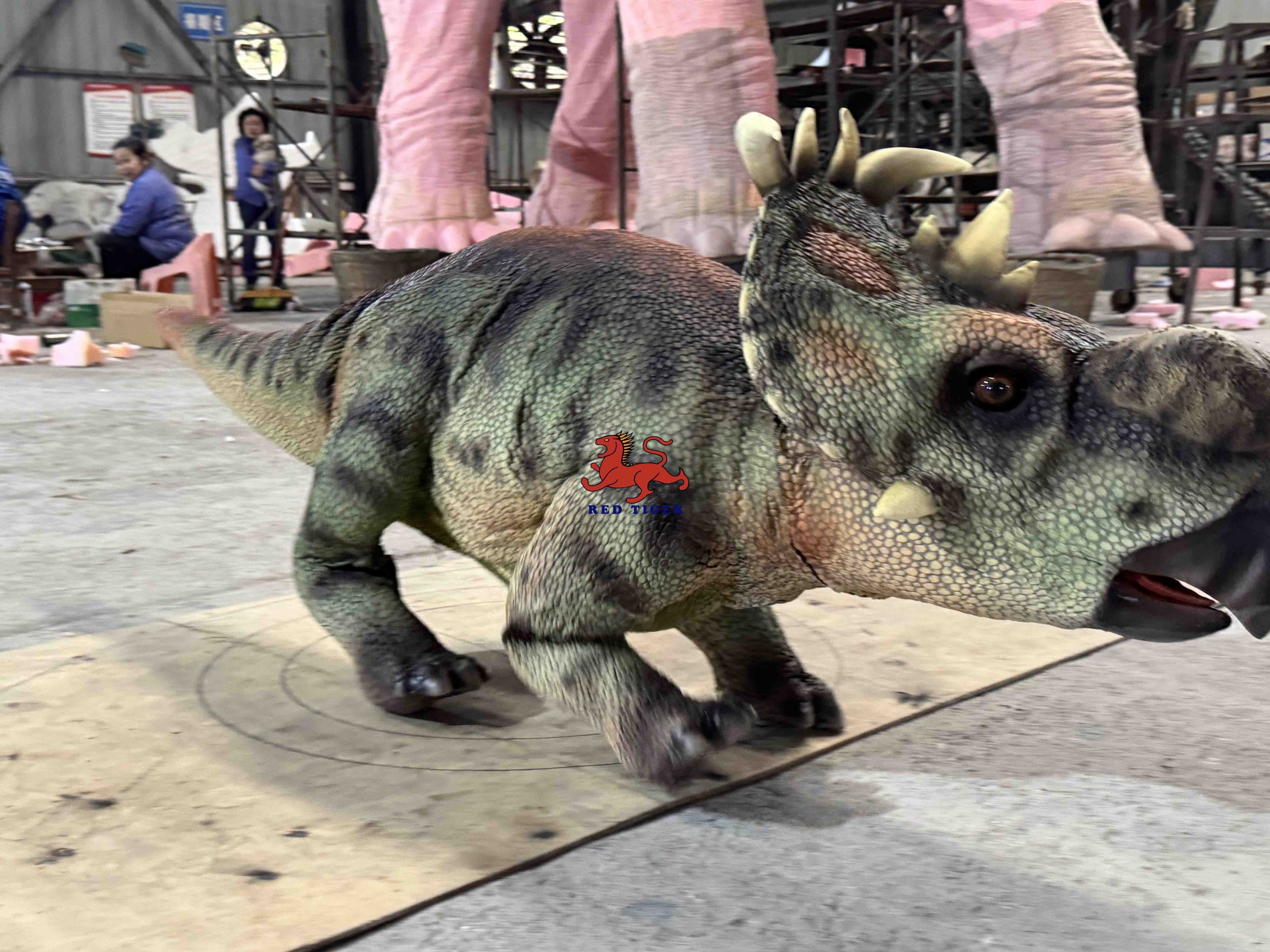 Outdoor Adventure Animatronic Dinosaur Model Performance Simulated Dinosaur for Home New Type Remote Control Dinosaur
