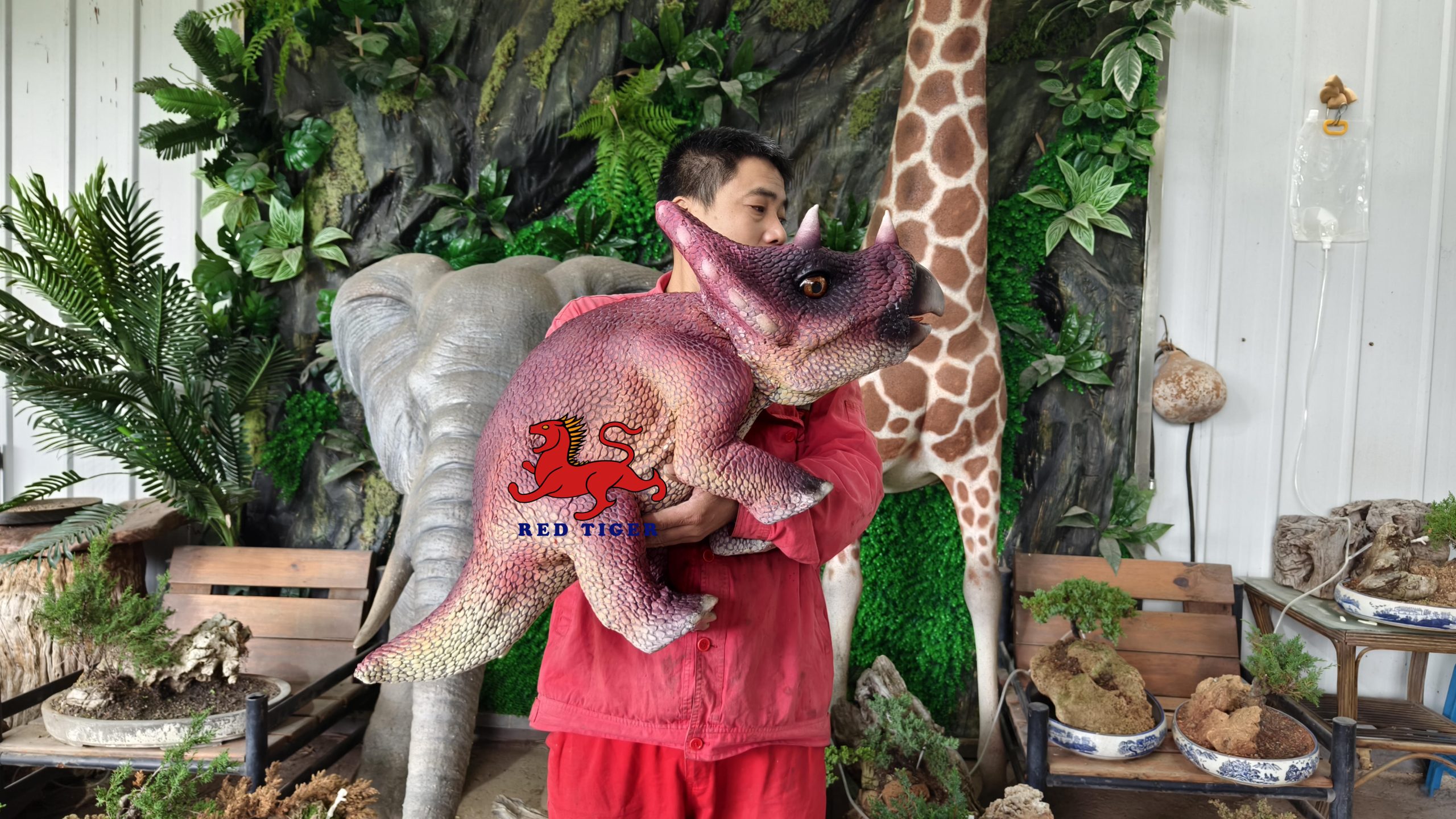 Realistic Triceratop and Velociraptor Animatronic Dinosaur Hand Puppet Kids' Model Props Baby Dinosaur Puppet