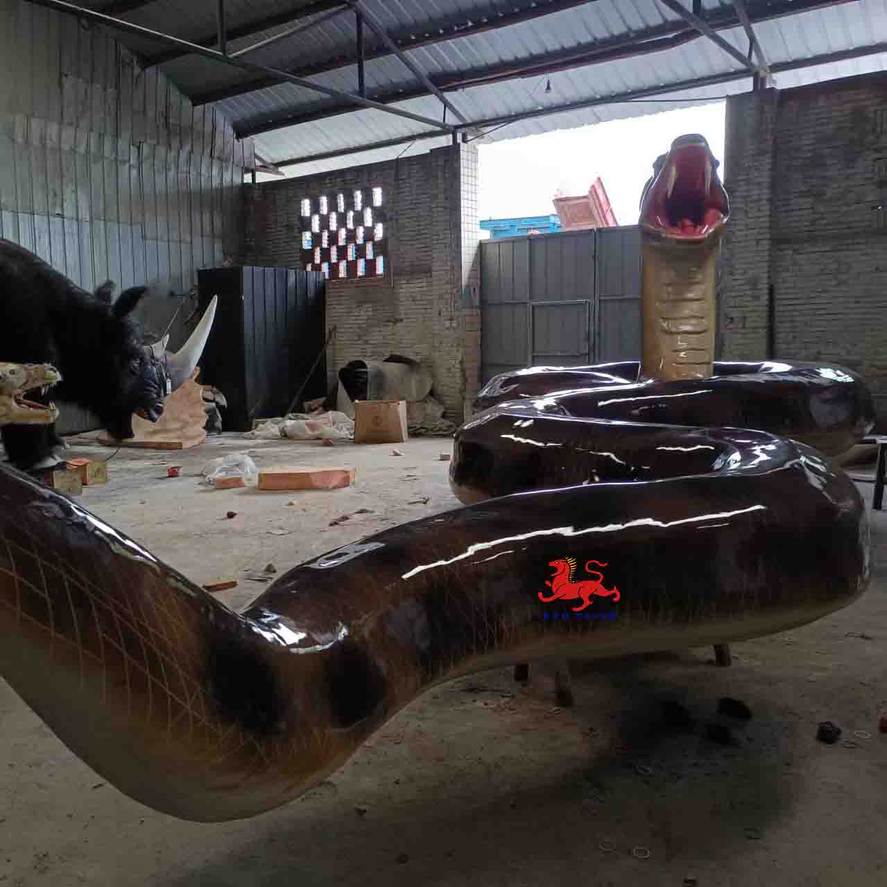 Fiberglass Snake Model  Animatronic Dinosaur Model Statue Life Size Sculptures for Dinosaur Park Adventure Park