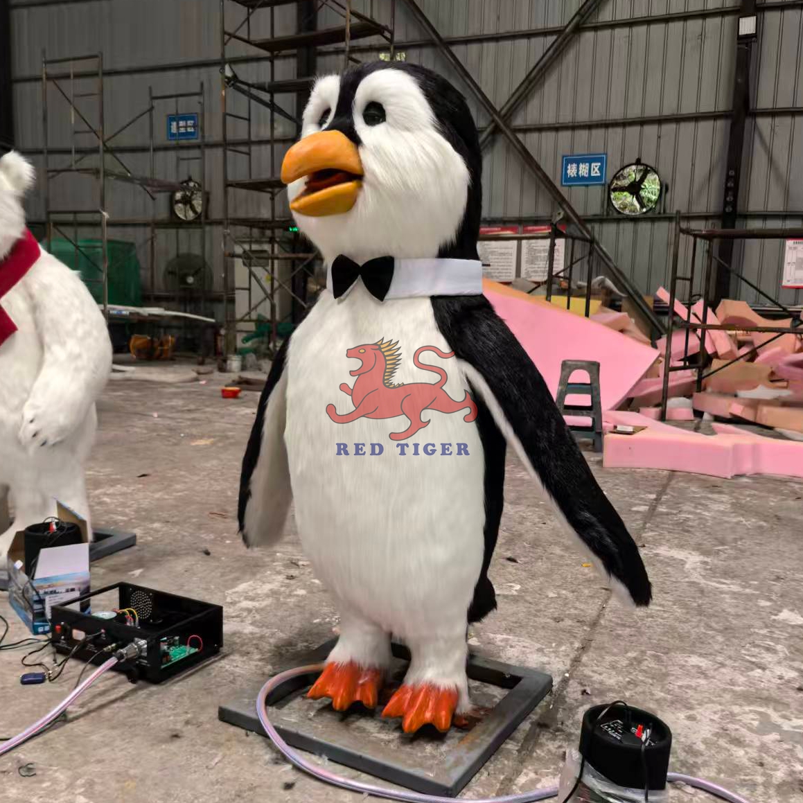 Animatronic Penguin Singing Christmas Songs Model Garden Equipment School Occasion Animatronic Animal Model