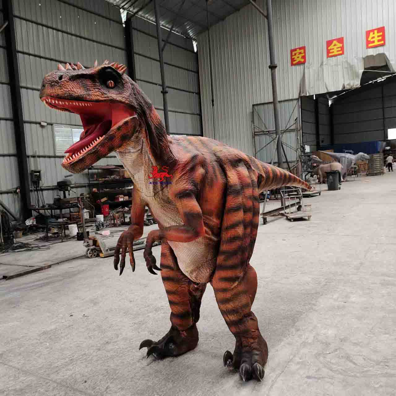 High Quality Realistic Walking Dinosaur Raptor Costume for Theme Park & Amusement Park