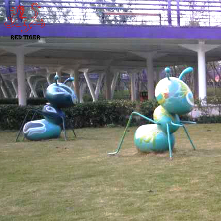 Lifesize Outdoor Cartoon Animal Fiberglass Sculpture