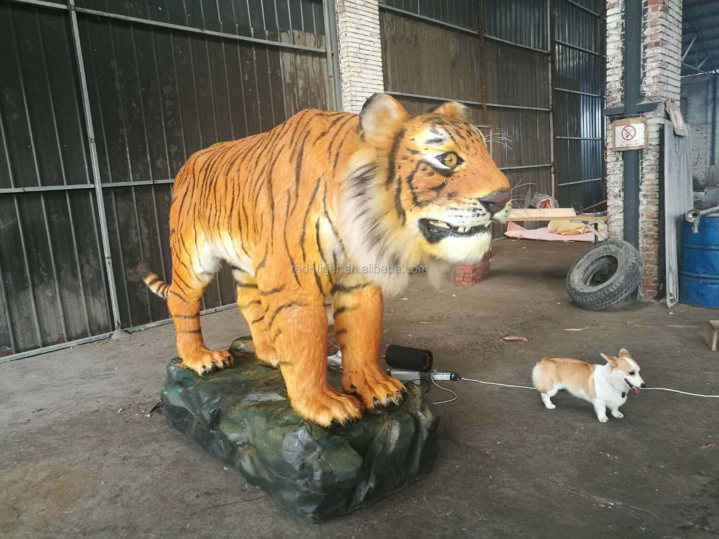 Life-like Animatronic Tiger for Zoo Theme Park With Shaking Head and Breath Movements