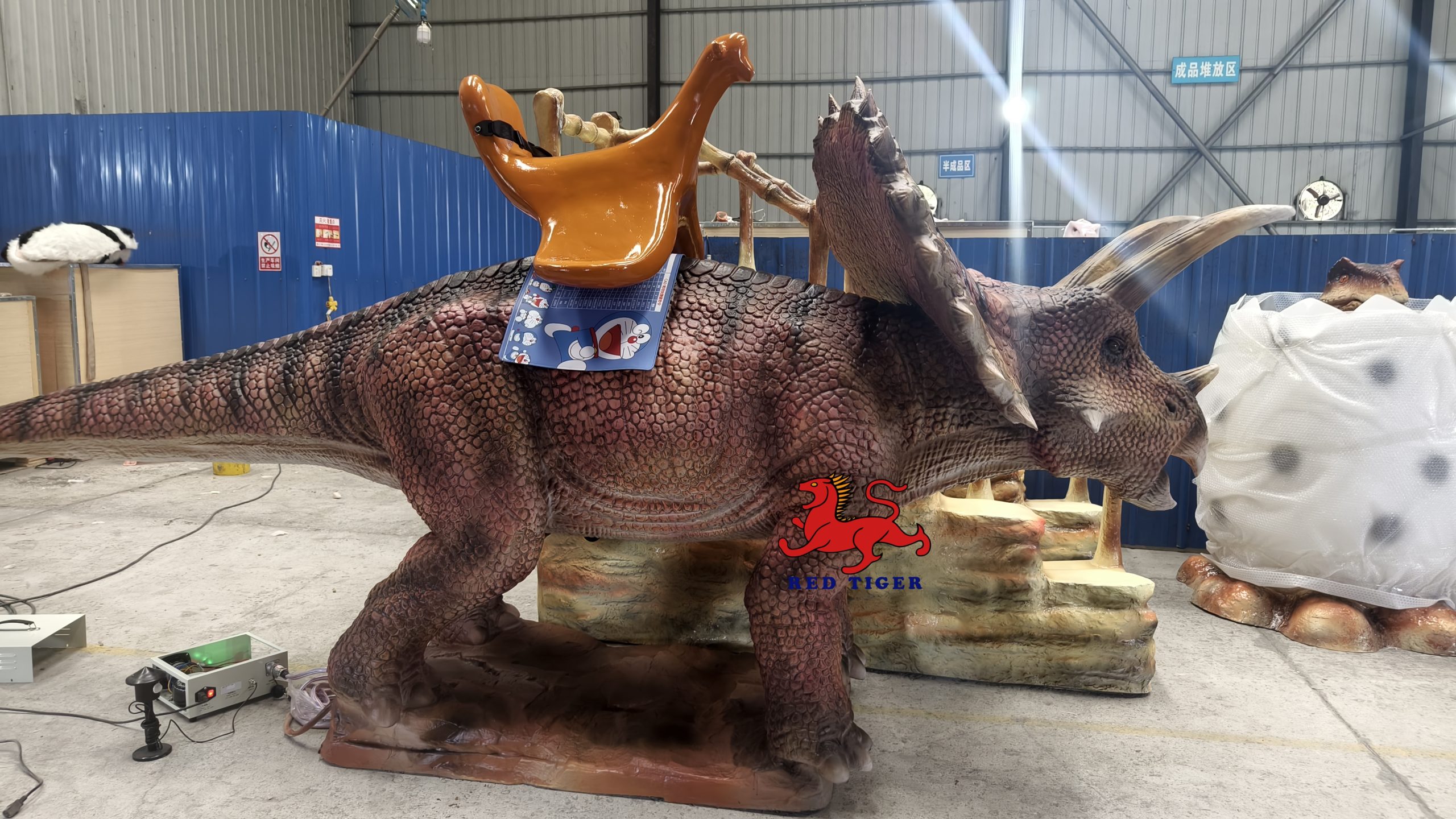 Animatronic Dinosaur Triceratops Ride-On for Amusement Parks