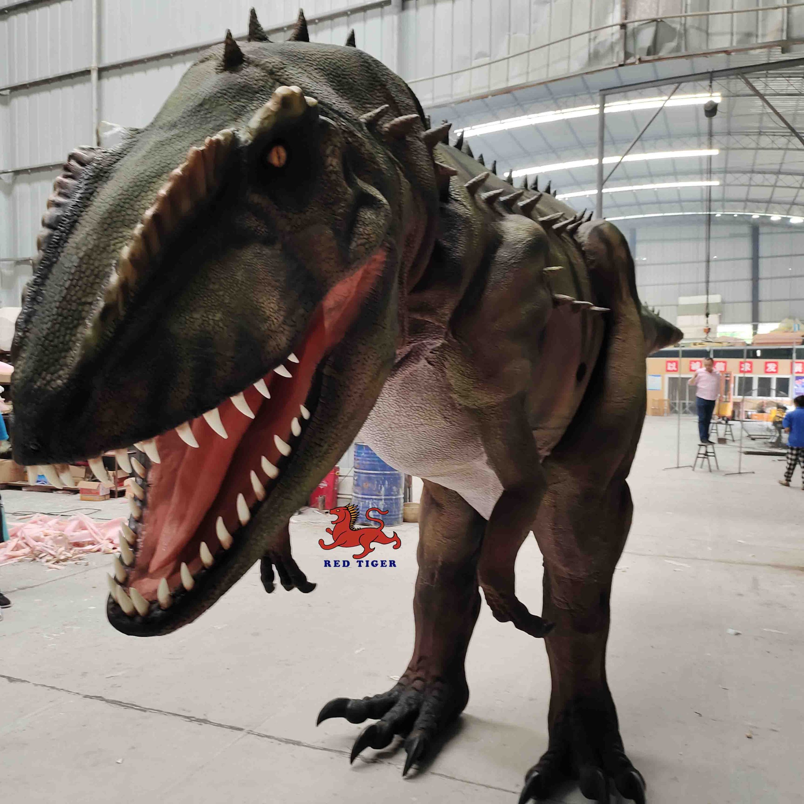 Realistic  8 Meters Long  Animatronic Dinosaur Costume